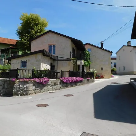 Holiday home Kamnita Hisa Stari Klesar