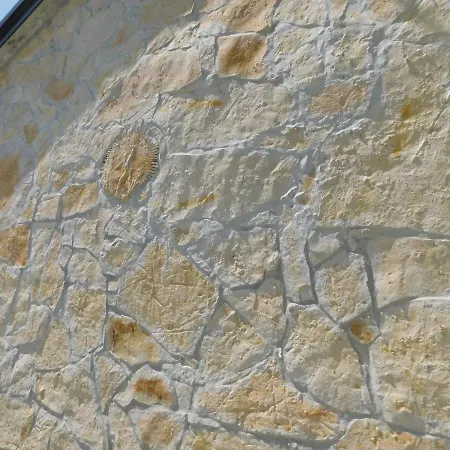 Kamnita Hisa Stari Klesar 펜션 *