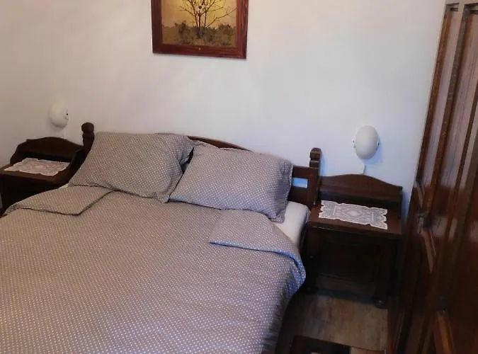 Kamnita Hisa Stari Klesar