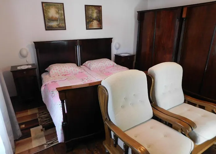 Kamnita Hisa Stari Klesar בית נופש *