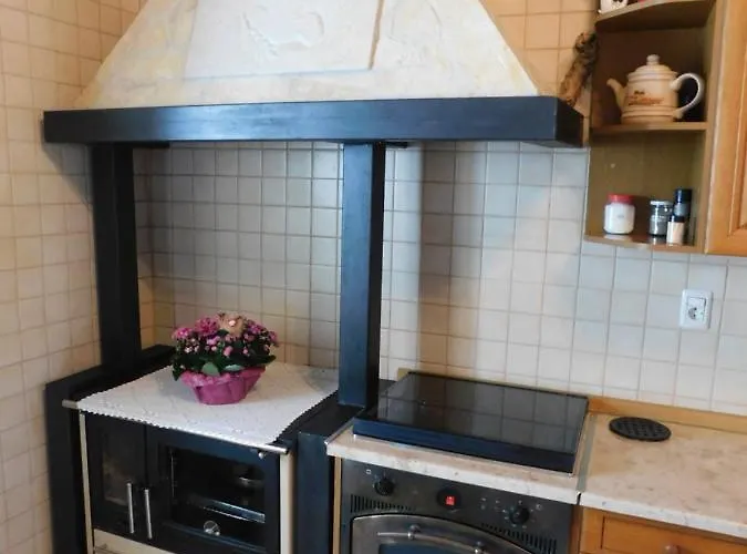 Kamnita Hisa Stari Klesar בית נופש אילירסקה ביסטריצה