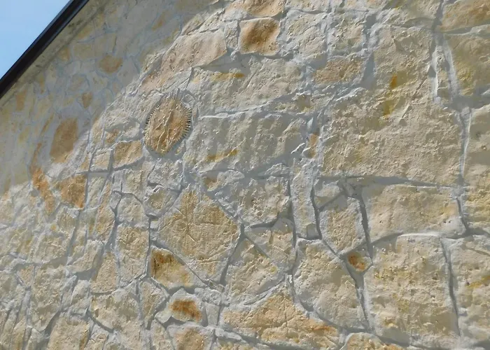 Kamnita Hisa Stari Klesar בית נופש *