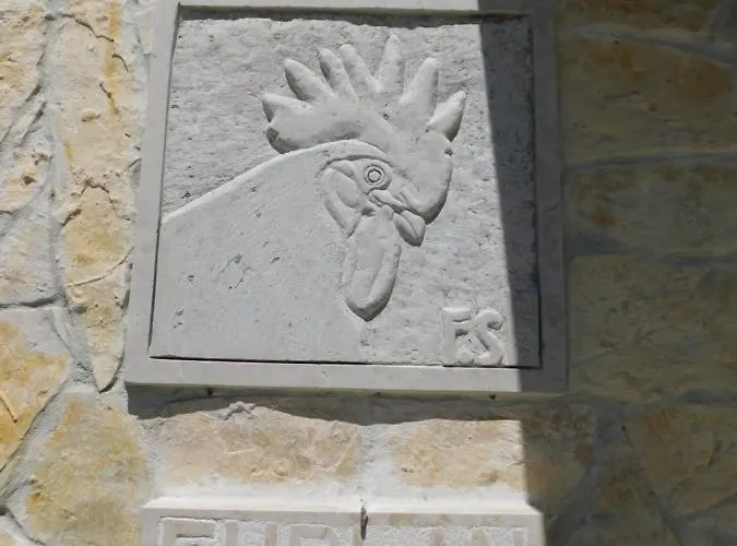 בית נופש Kamnita Hisa Stari Klesar