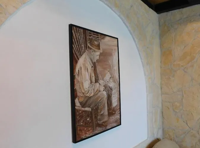 Kamnita Hisa Stari Klesar * אילירסקה ביסטריצה