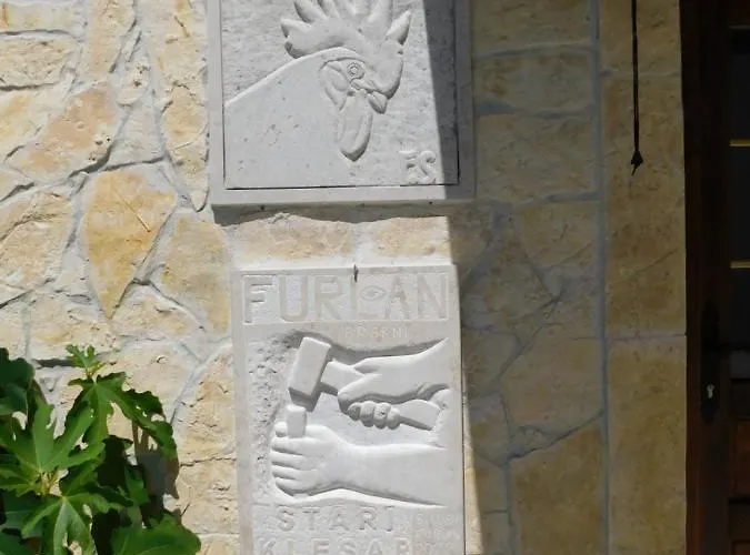 בית נופש Kamnita Hisa Stari Klesar אילירסקה ביסטריצה